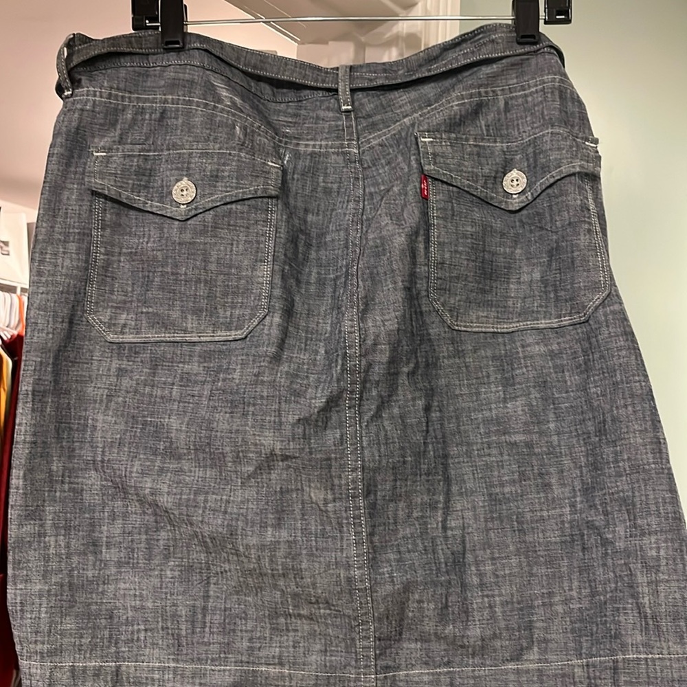 Levi’s lightweight denim skirt.
